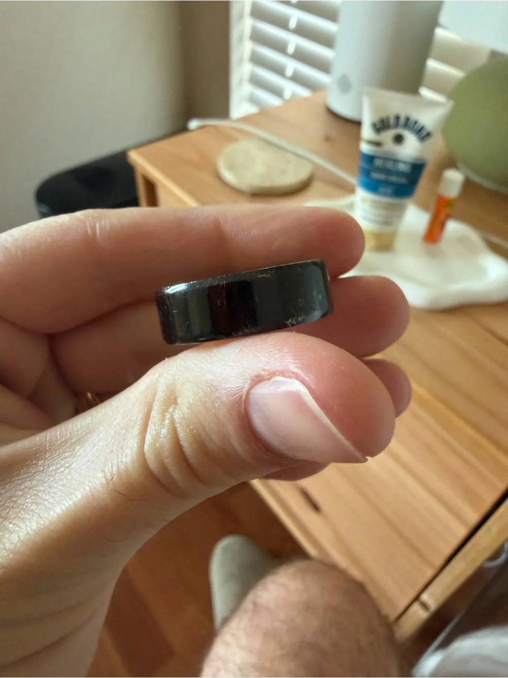 Oura Gen4 Ring with Magnetic Wired Charger Pad in Silver